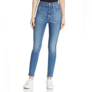 Levi’s Mile High Super Skinny Jeans Size 26 Medium Wash
